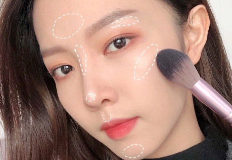 南寧化妝學(xué)校：學(xué)會(huì)修容高光，進(jìn)階臉 ??? 