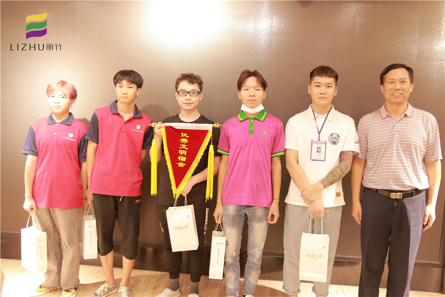 麗竹學?！拔拿魉奚帷痹u比活動結束