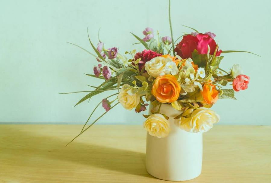 廣西插花學(xué)校：日?；ㄆ坎寤记?>
								
								<span id=