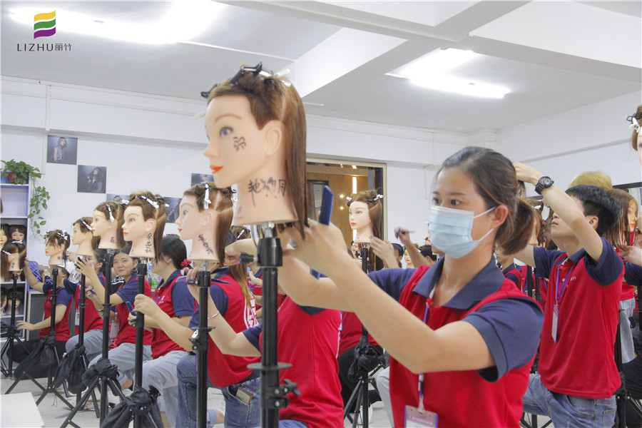 廣西美發(fā)學校：美發(fā)培訓知多少