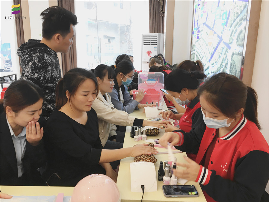 來(lái)吧！展示！麗竹美甲班的學(xué)員們