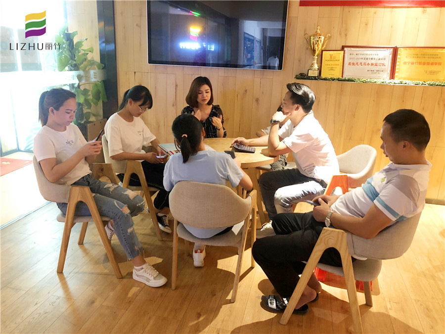 麗竹大門為你開，生源不斷滾滾來