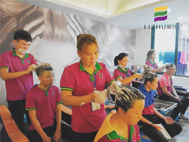 美發(fā)學(xué)員感言：夢想騰飛，加油啦