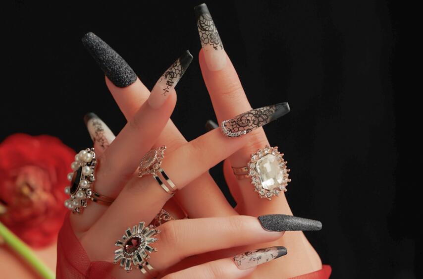 南寧美甲學(xué)校：適合婚禮的美甲