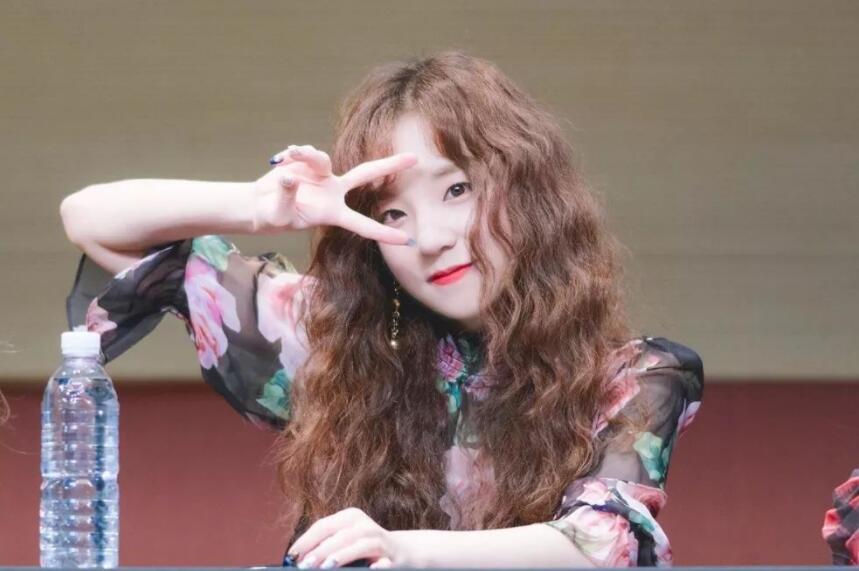 一次性羊毛卷怎么弄？南寧人氣高的美發(fā)學校來教你