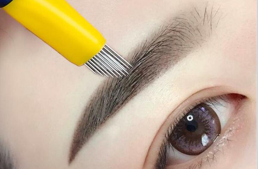 南寧紋繡學(xué)校教你霧眉邊框痕跡太明顯時怎么辦