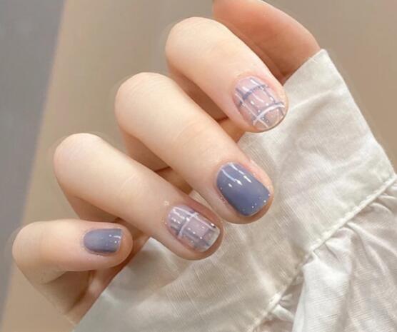 指甲油不卸可繼續(xù)涂嘛？快來看看南寧美甲培訓(xùn)班怎么說