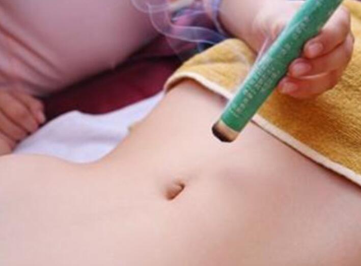 為什么要艾灸小腹？南寧有實力的美容學(xué)校告訴你