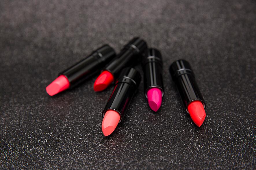 過(guò)期口紅用處多！快來(lái)聽(tīng)聽(tīng)南寧化妝培訓(xùn)班老師怎么說(shuō)