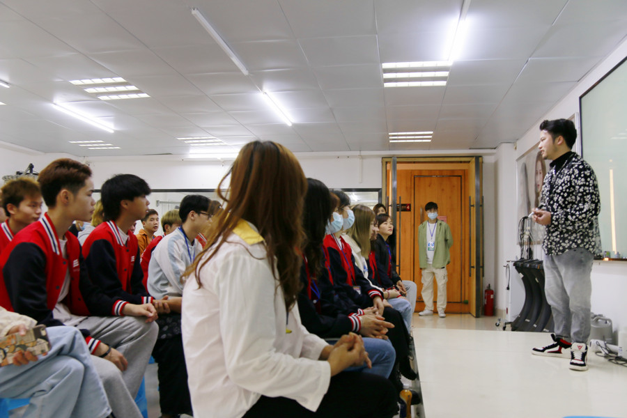 廣西學(xué)美發(fā)好找工作 嗎？麗竹學(xué)校會(huì)告訴你答案