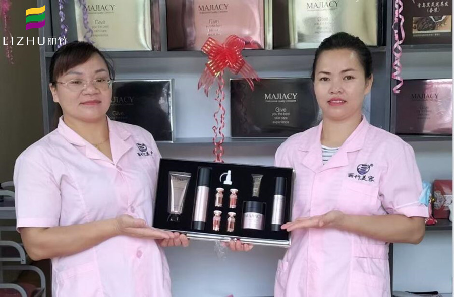 美容院拓客技巧免費(fèi)送，快來廣西美容學(xué)?？纯?>
								
								<span id=