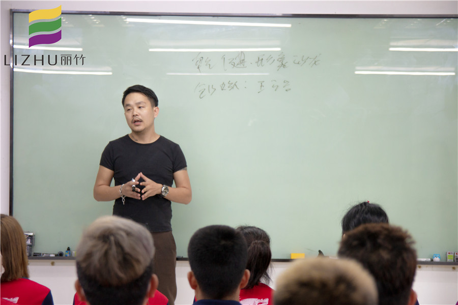 麗竹美發(fā)就業(yè)宣講，告訴你南寧美發(fā)學(xué)校哪家就業(yè)率高