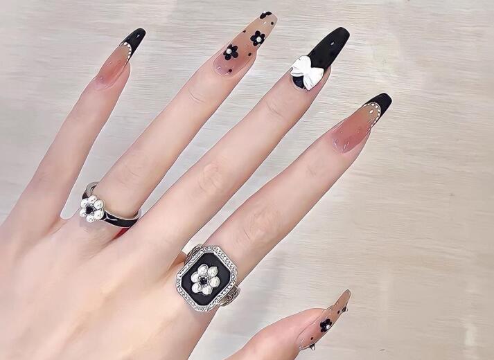 好看的延長(zhǎng)甲款式，和南寧網(wǎng)紅美甲培訓(xùn)學(xué)