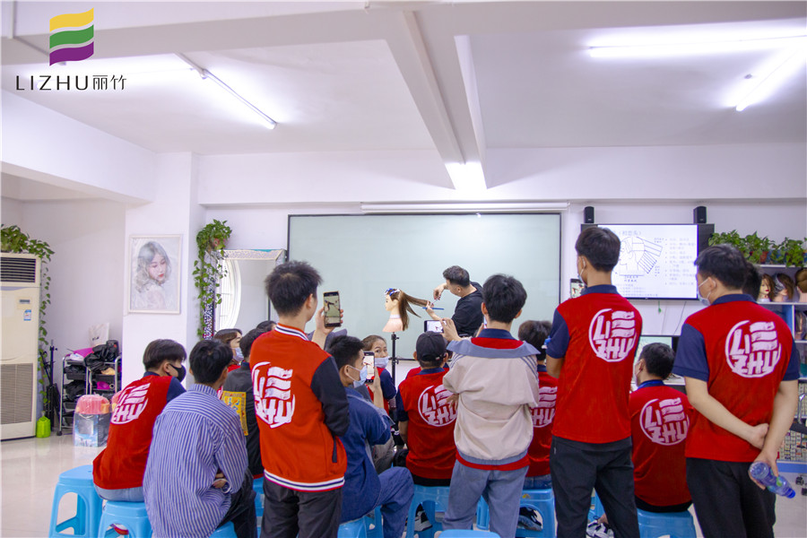 1639708888460782.jpg IMG_9335.jpg