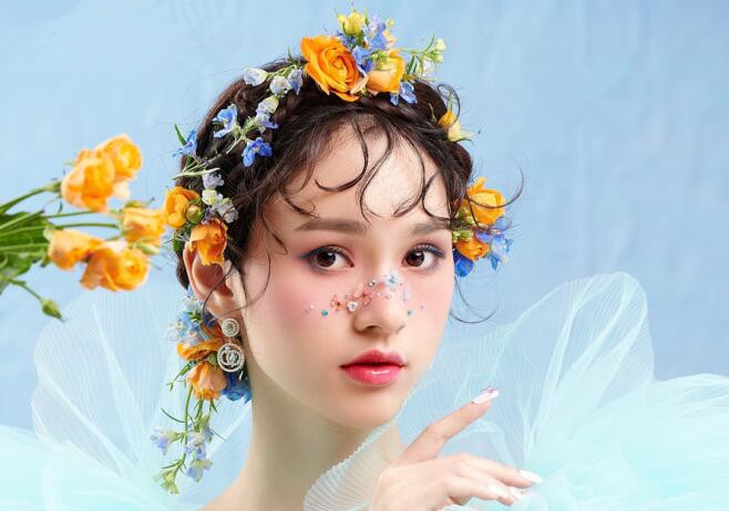 田園風(fēng)新娘有哪些特點(diǎn)？廣西教新娘妝的學(xué)校分享給你