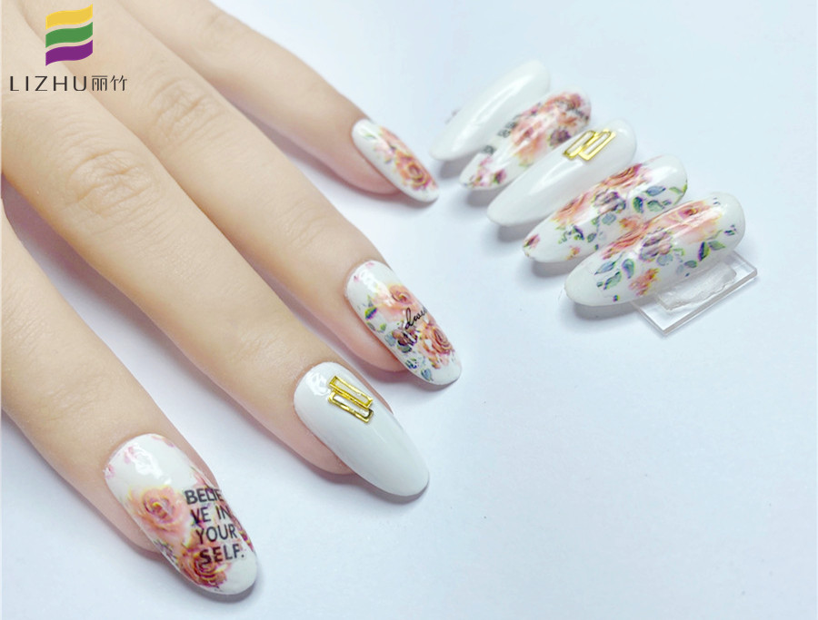 廣西美甲教學(xué)：白色美甲變黃怎么辦