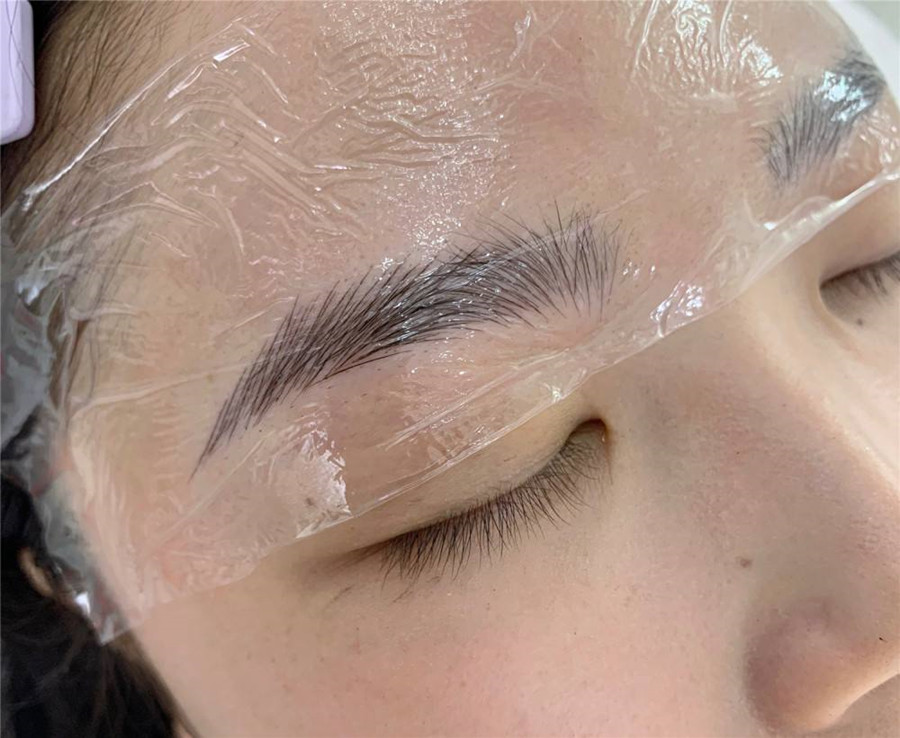 紋眉淡化的技巧，南寧紋繡學(xué)習(xí)資料