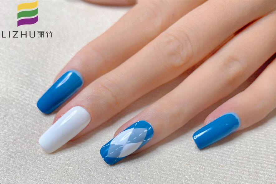 藍(lán)色格紋美甲，廣西美甲教學(xué)作品