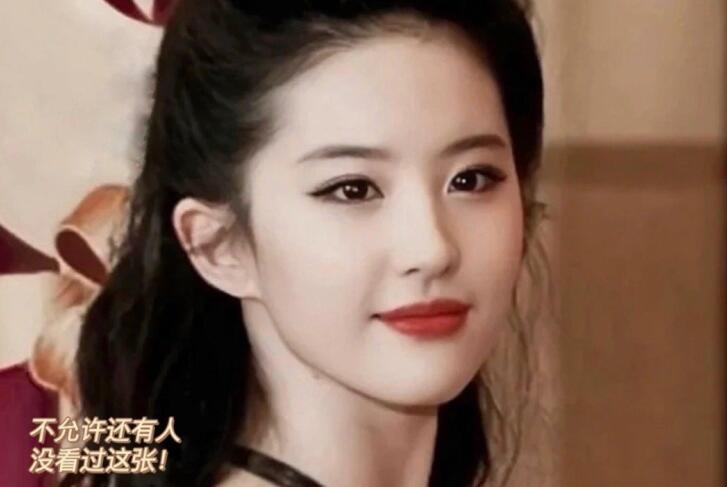 清冷煙熏眼妝教程，?南寧學(xué)彩妝分享