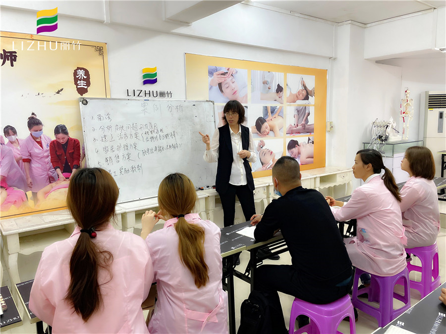 學(xué)習(xí)案例分析的重要性，南寧美容培訓(xùn)班告訴你