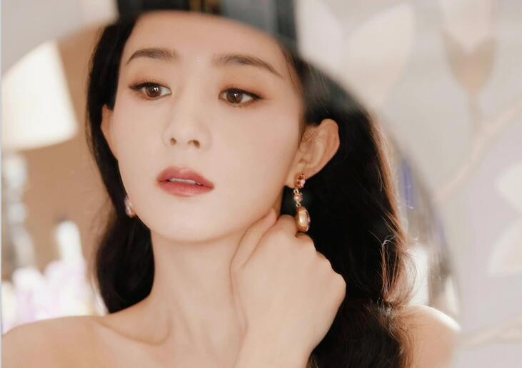 圓臉女孩溫柔學姐妝教程，告訴你南寧哪里教的化妝時尚