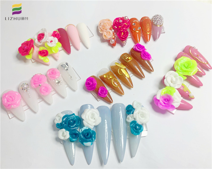 雕花美甲圖片，南寧美甲十大名校學員作品