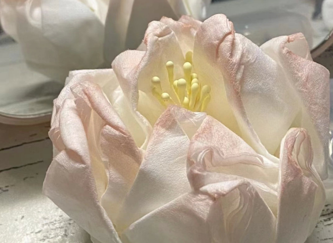 玫瑰花折紙教程，南寧花藝師培訓(xùn)學(xué)校分享