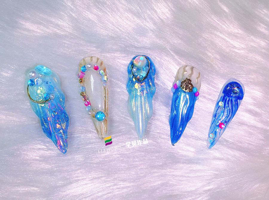 美人魚(yú)美甲、泡泡美甲、玫瑰雕花美甲 |  南寧美甲短期培訓(xùn)班作品