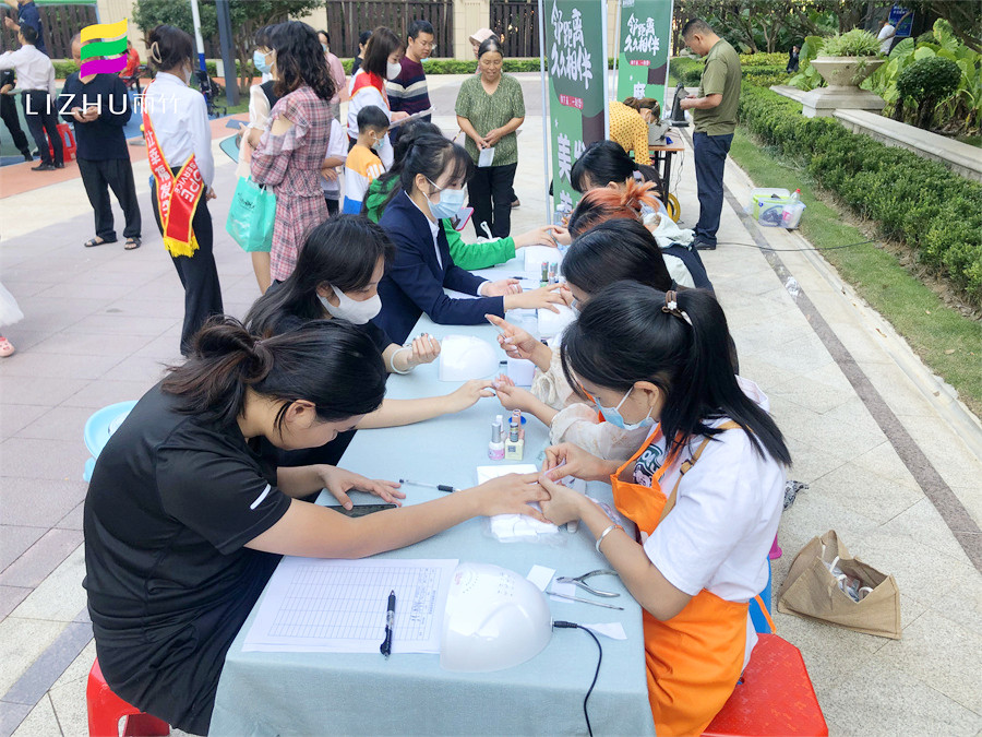 南寧美甲公益活動(dòng)外出實(shí)踐，收獲好評(píng)