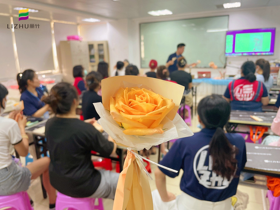 南寧花藝培訓(xùn)哪里好？南花藝師培訓(xùn)學(xué)校歡迎你