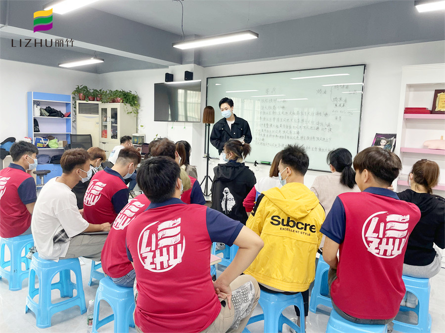 生姜洗頭的好處？南寧美發(fā)洗護(hù)學(xué)校理論講解