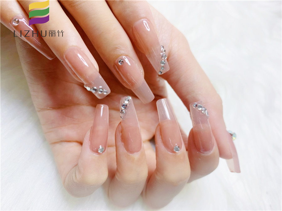 冬天做美甲的注意事項，南寧培訓美甲師課件教學內(nèi)容