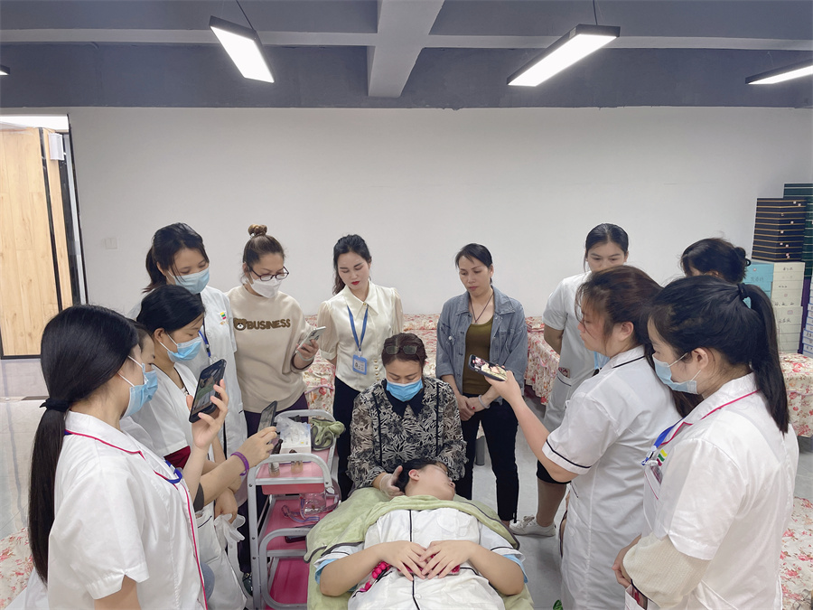 春季頭療的好處！南寧養(yǎng)生頭療美容學校分享