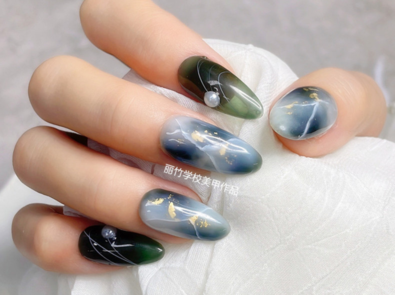 水墨暈染美甲，廣西美甲培訓機構學員作品