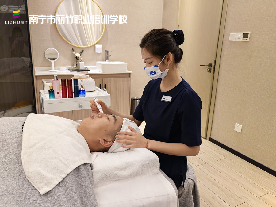 美容院命名的方法 | 廣西美容就業(yè)創(chuàng)業(yè)職業(yè)指導(dǎo)