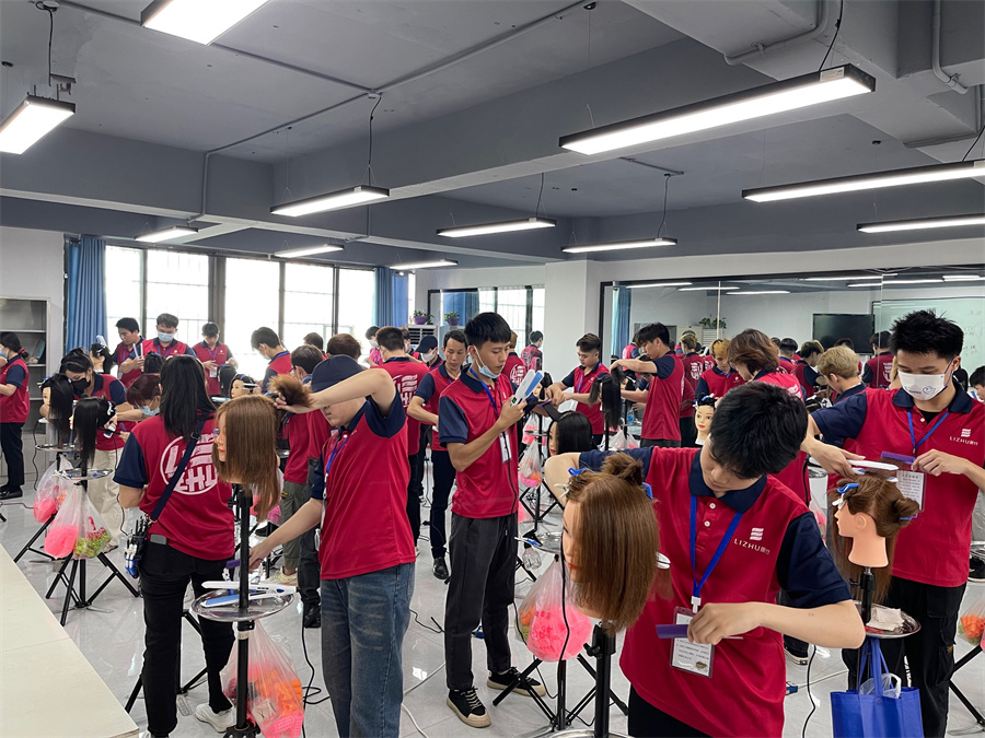 1687851088592986.jpg 16611421047680546402.jpg