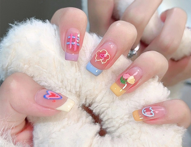 夏日氣質少女美甲，南寧美甲培訓