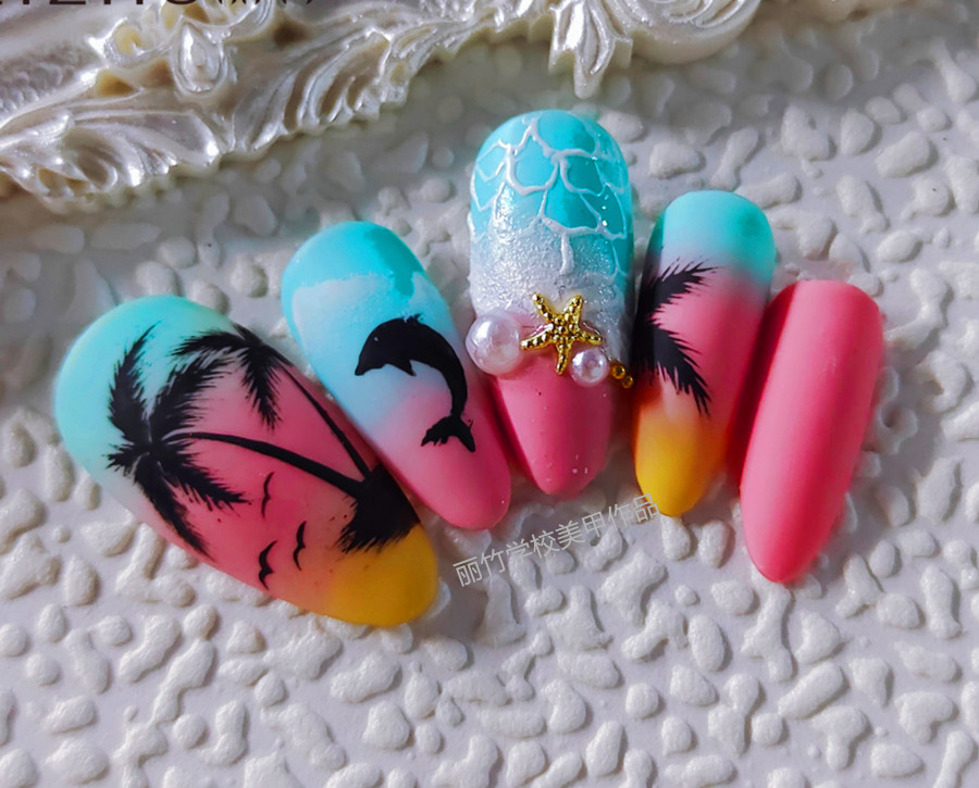 夏日海灘美甲，全部都是海的味道