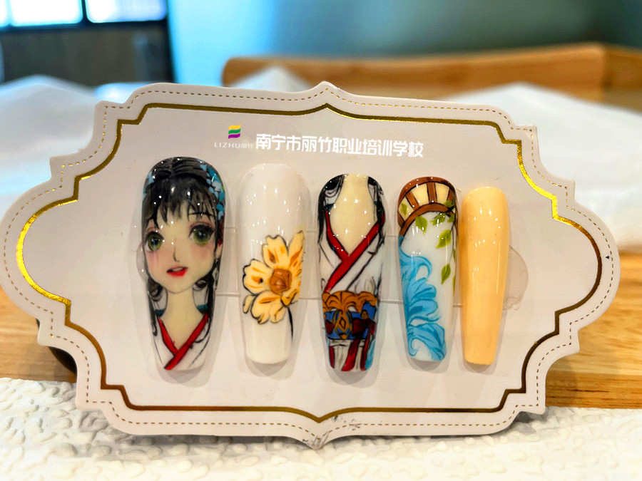 古風(fēng)人物彩繪美甲，廣西美甲培訓(xùn)作品