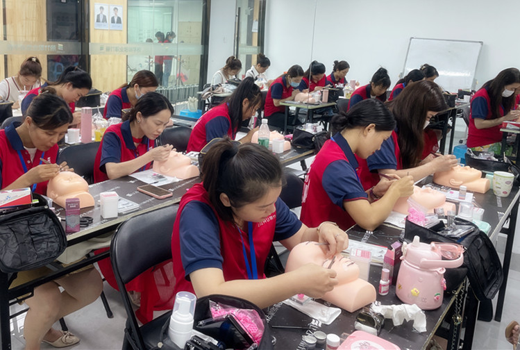 廣西南寧美睫培訓(xùn) | 廣西美睫學(xué)校哪家好？