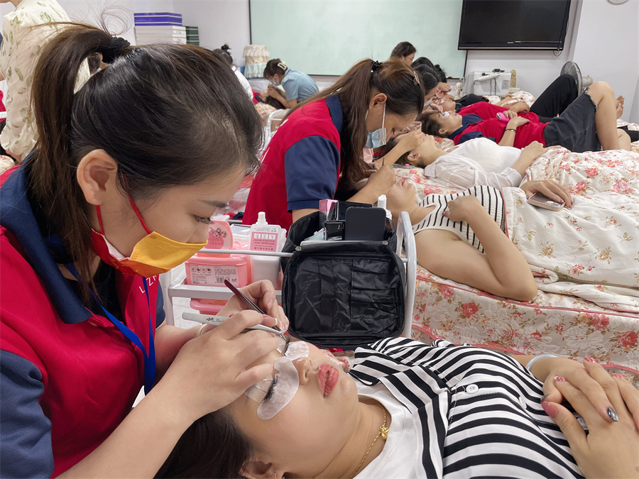 美睫是什么？南寧哪里可以學美睫？