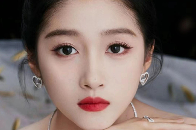 關(guān)曉彤國(guó)風(fēng)百花眼妝，南寧教化妝