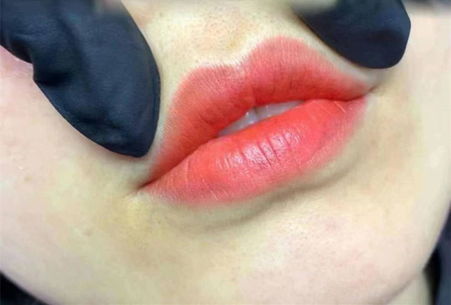 紋唇的顏色要怎么選擇？零基礎(chǔ)學(xué)紋唇