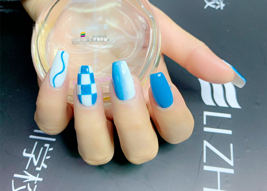 指甲油顏色選擇的技巧，美甲基礎(chǔ)講解