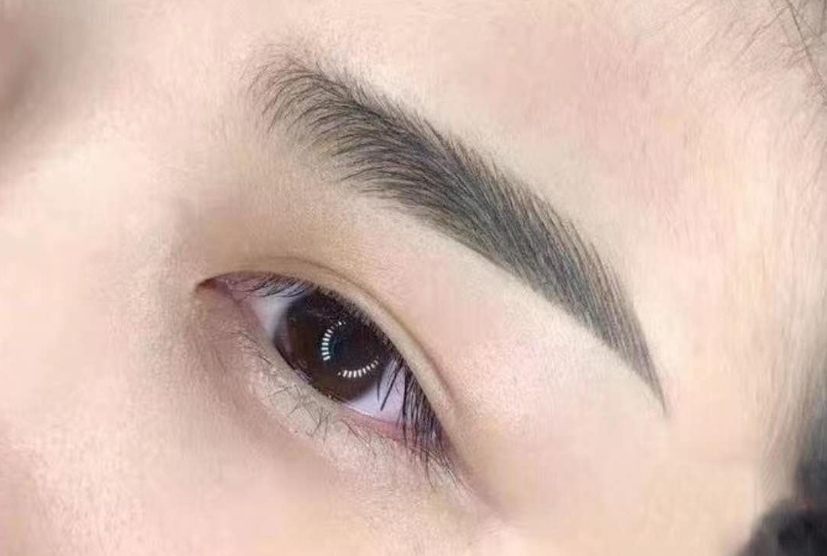 廣西學(xué)紋眉：紋眉哪種好看自然？