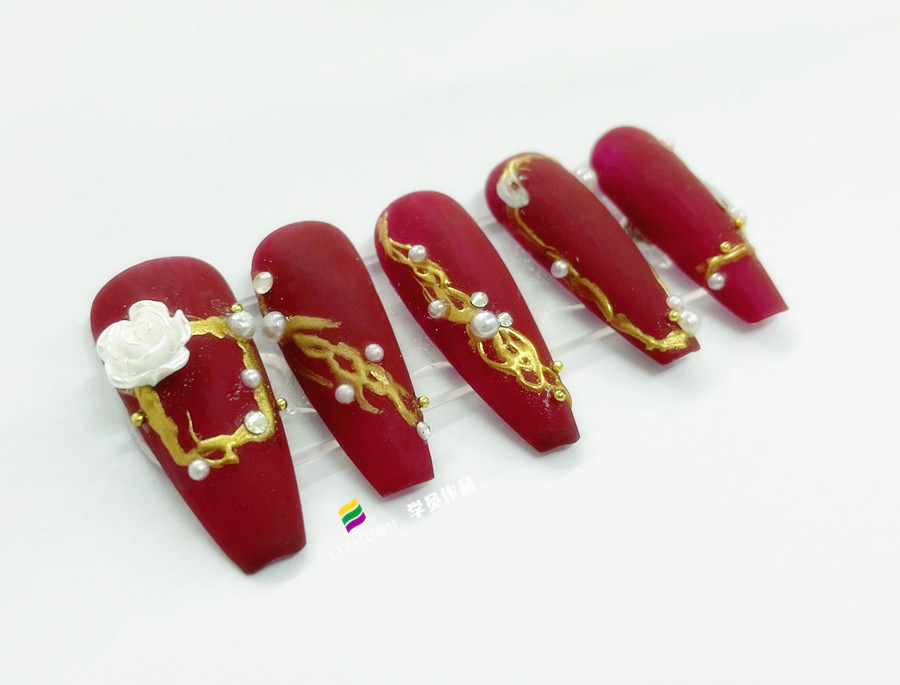 新年紅色美甲，廣西學(xué)美甲款式