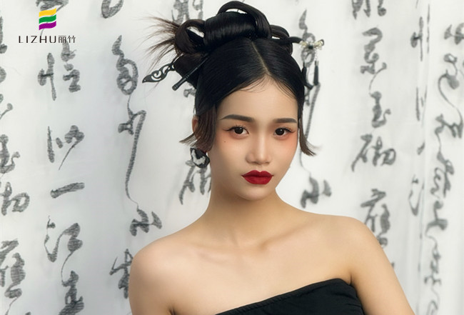 新中式國風造型，廣西化妝跟妝師作品