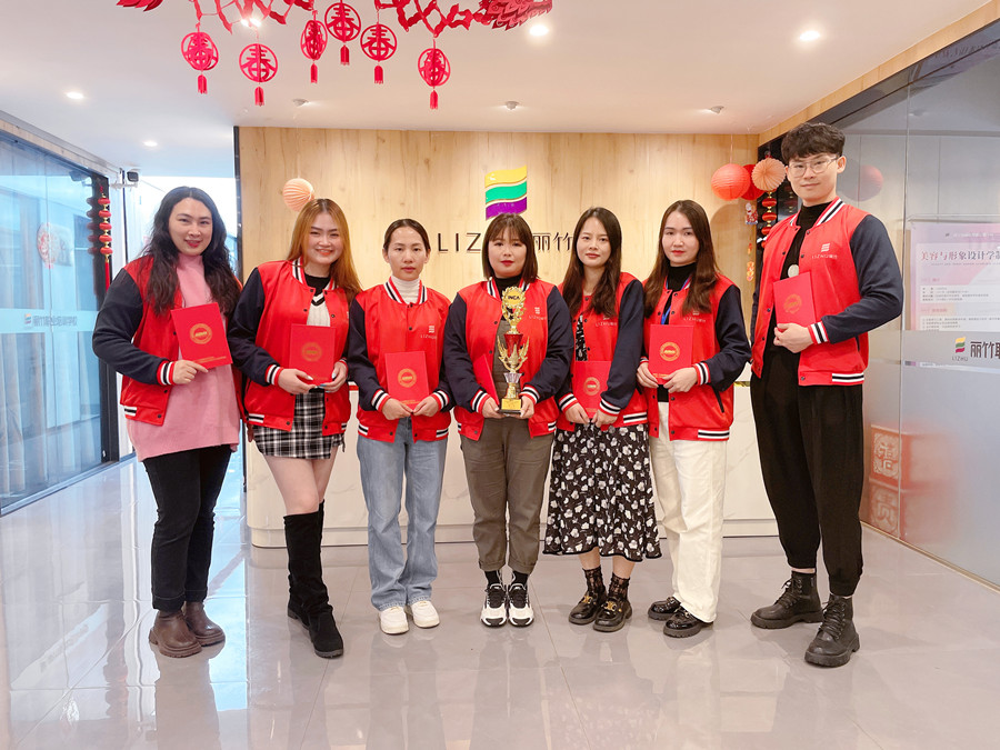 麗竹美甲代表團亞洲美業(yè)聯(lián)盟大賽（廣州站）斬獲佳績
