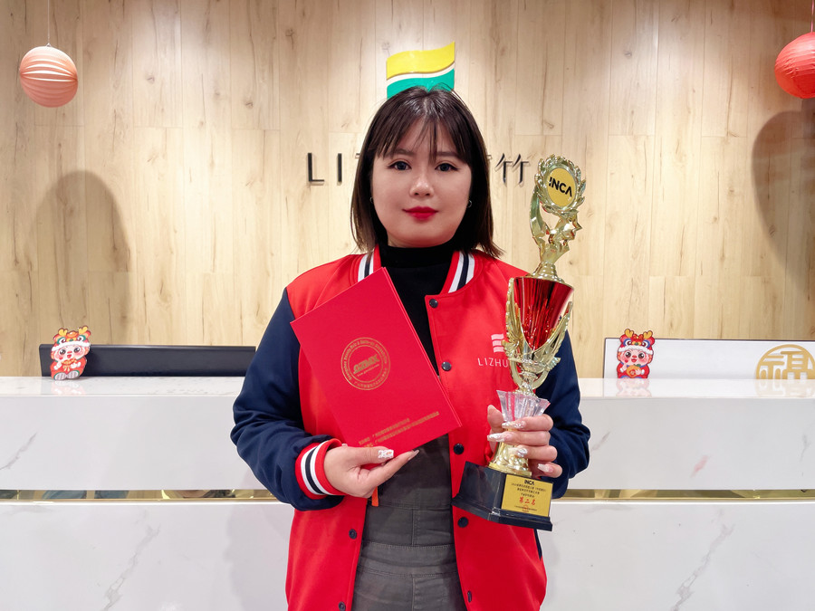 《國風(fēng)花旦》| 南寧美甲造型培訓(xùn)學(xué)員作品