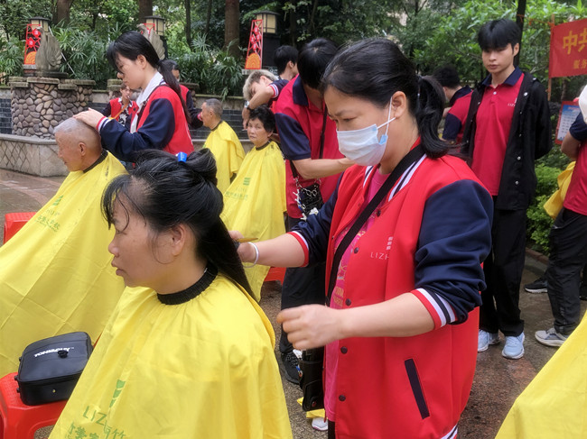 廣西學(xué)美發(fā)有實(shí)踐嗎？歡迎到廣西理發(fā)職業(yè)學(xué)校